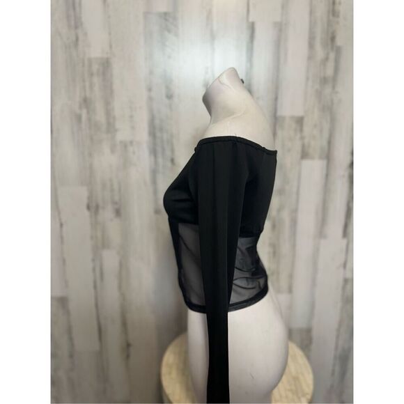 Black off the shoulders top - Picture 3 of 7